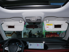 2022款 1.5T 蓝鲸自动红版