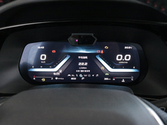 2022款 1.5T 蓝鲸自动红版
