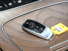2022款 改款 E 260 L 4MATIC 运动轿车 