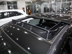 2022款 二次改款 E 300 L 时尚型 运动轿车 