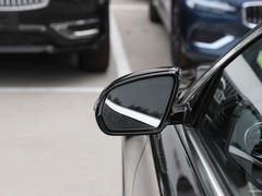 2022款 改款二 E 300 L 尊贵型