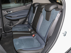 2022款 332T CVT两驱豪华型