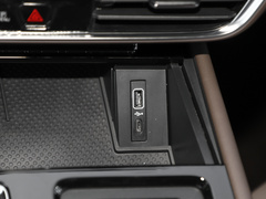 2022款 330TSI 豪华版