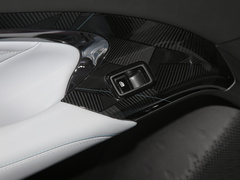 2022款 550km 标准续航后驱版尊贵型