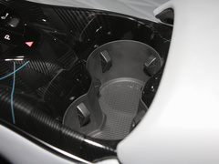 2022款 550km 标准续航后驱版尊贵型