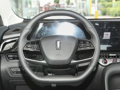 2022款 1.5T 自动飞跃款