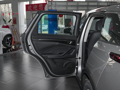 2022款 1.5T 自动飞跃款
