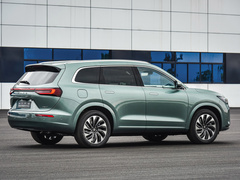 2022款 1.5T 增程式 两驱舒适版
