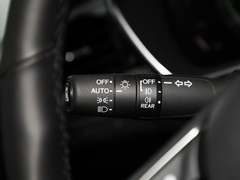 2022款 2.0L 混动豪华先享版 