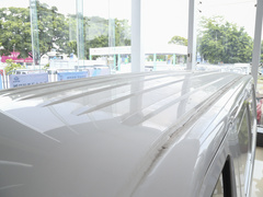 2022款 纯电动厢式运输车4498车长平顶背掀门2座70kW 41.86kWh