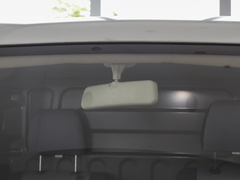 2022款 纯电动厢式运输车4498车长平顶背掀门2座70kW 41.86kWh