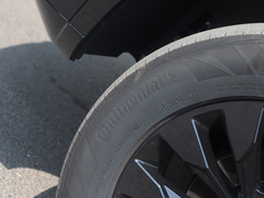 2022款 3.0T 黑武士限定版 5座