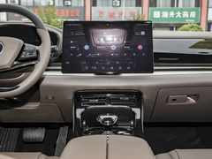 2022款 DM-i 121KM 尊贵型