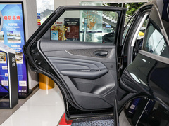 2022款 260T 黑马版・爱豆