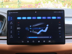 2022款 EV 创世版 715KM前驱尊荣型