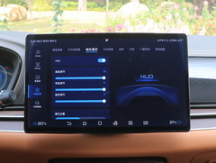 2022款 EV 创世版 715KM前驱尊荣型