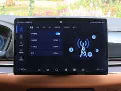 2022款 EV 创世版 715KM前驱尊荣型
