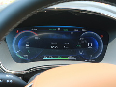 2022款 EV 创世版 715KM前驱尊荣型