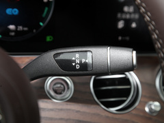 2022款 改款二 E 350 e L 插电式混合动力轿车
免税
