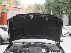 2022款 改款二 E 350 e L 插电式混合动力轿车
免税

