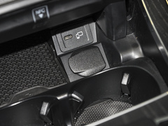 2022款 改款二 E 350 e L 插电式混合动力运动轿车
免税

