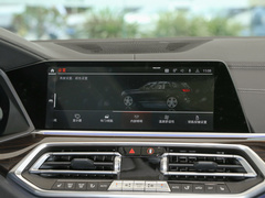 2022款 xDrive 30Li 尊享型M运动套装