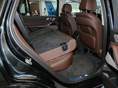 2022款 xDrive 30Li 尊享型M运动套装