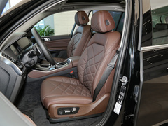 2022款 xDrive 30Li 尊享型M运动套装