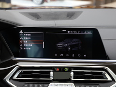 2022款 xDrive 30Li 尊享型M运动套装