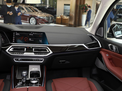 2022款 xDrive 30Li 尊享型M运动套装