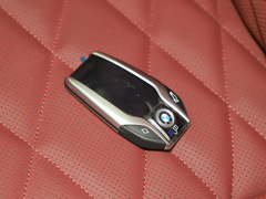 2022款 xDrive 30Li 尊享型M运动套装