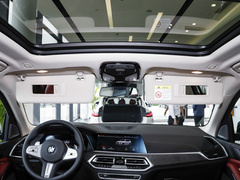 2022款 xDrive 30Li 尊享型M运动套装