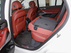 2022款 xDrive 30Li 尊享型M运动套装