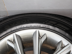2022款 1.5T 手动乐行版 5座