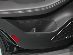 2022款 1.5T 手动乐行版 5座
