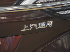 2022款 昂科威Plus Avenir艾维亚 七座版
