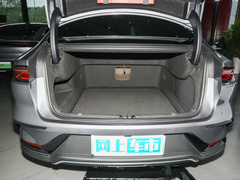 2022款 EV 创世版 715KM前驱旗舰型