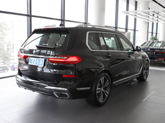2022款 xDrive40i 尊享型M运动套装