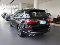 2022款 xDrive40i 尊享型M运动套装