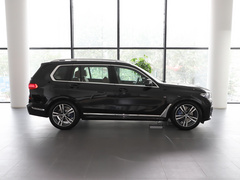 2022款 xDrive40i 尊享型M运动套装