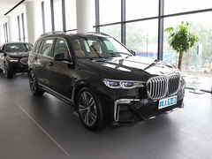 2022款 xDrive40i 尊享型M运动套装