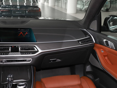 2022款 xDrive40i 尊享型M运动套装