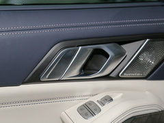 2022款 xDrive40i 行政型M运动套装