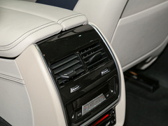 2022款 xDrive40i 行政型M运动套装