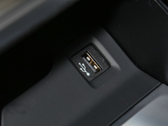 2022款 xDrive40i 行政型M运动套装