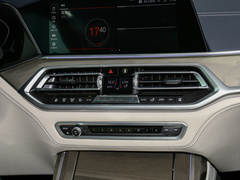 2022款 xDrive40i 行政型M运动套装