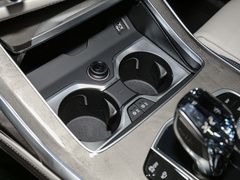 2022款 xDrive40i 行政型M运动套装
