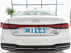 2022款 45 TFSI quattro S-line 圣骑士