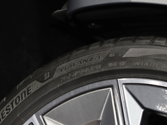 2023款 xDrive60L 豪华套装