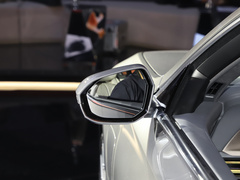 2023款 xDrive60L 豪华套装